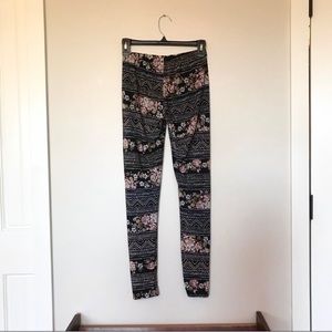 See You Monday 🌸 Leggings Floral Flower LA Yoga